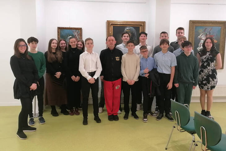 A husz�rok nyom�ban - T�rlatvezet�s a Balaton Sz�nh�zban