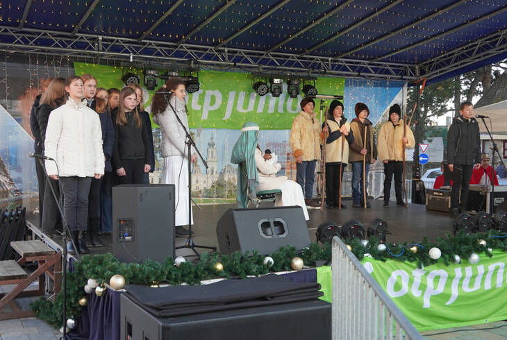 Adventi v�rosi m�sor 2025.