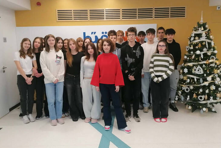 L�togat�s a B�v�sv�lgyben – M�diatudatoss�g �lm�nypedag�gi�val